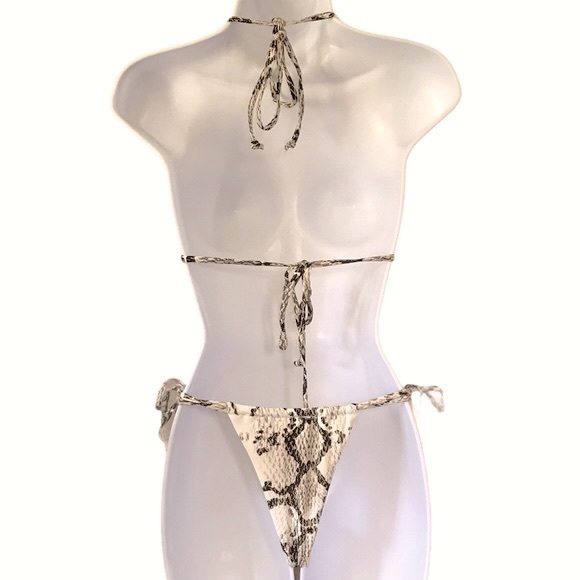 Chloe Rose Triangle Top String Bikini, XS (00-0) - Picture 9 of 14